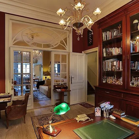 Bed and Breakfast Huyze Elimonica 4*